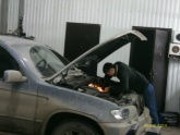 Установка генератора на автомобиле BMW X5